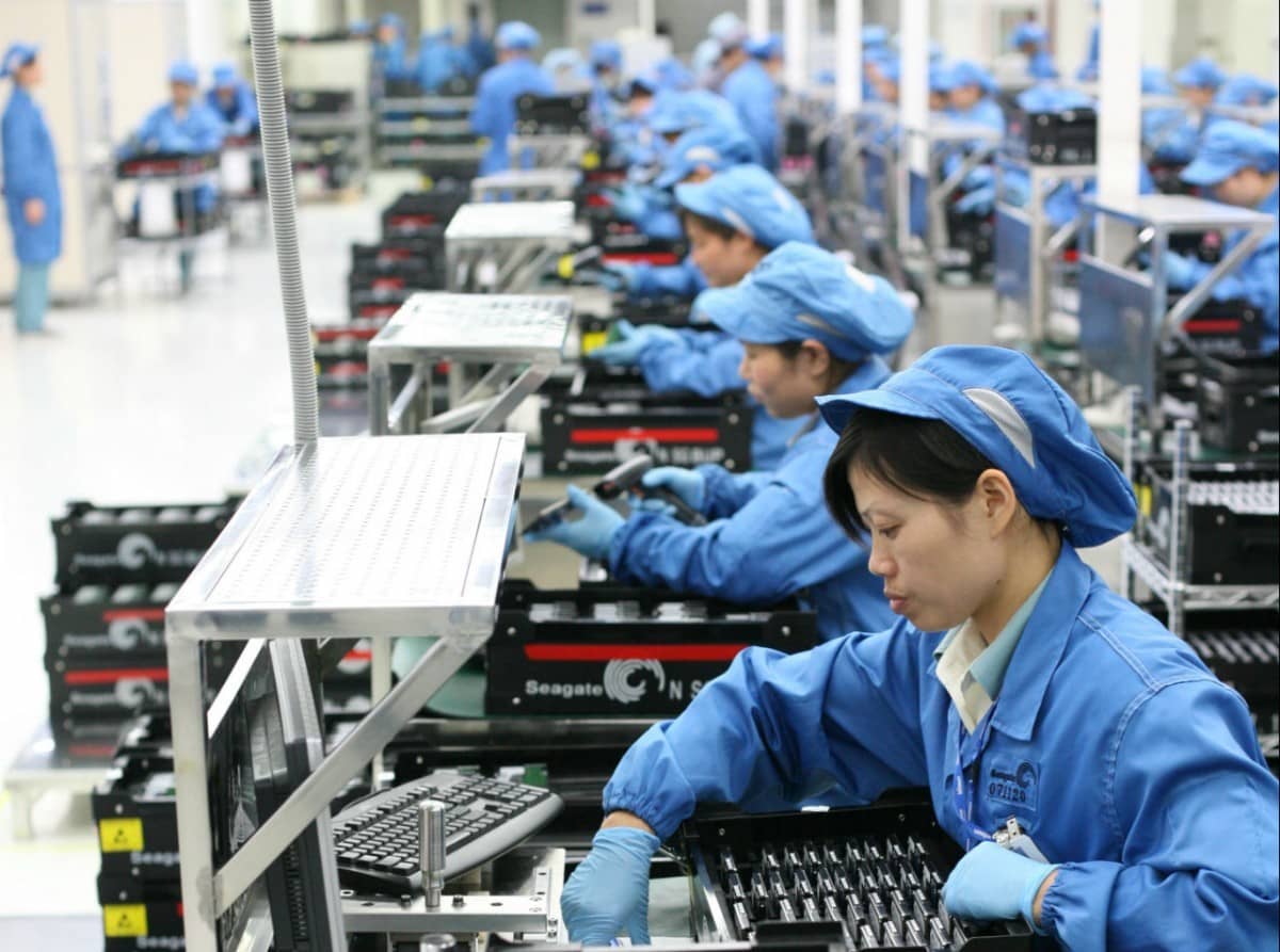 Đội ngũ nhân sự Nhân Lực Hoa Anh Đào đang làm việc tại các doanh nghiệp của đối tác